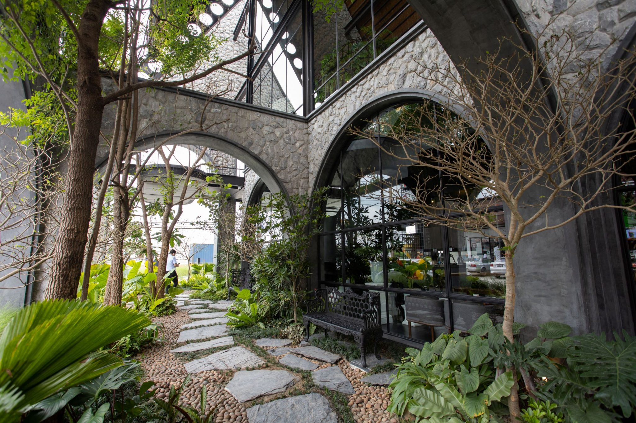 Café Amazon Concept Store สาขาวังน้อย แลนด์มาร์คคาเฟ่จากโครงสร้างเหล็ก ...